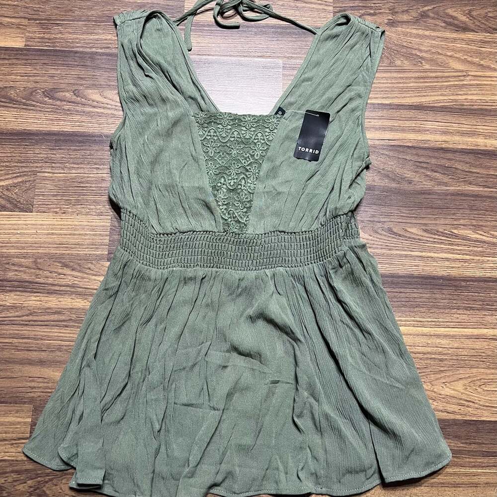Torrid Washable Crinkle Gauze Crochet V-Neck Top in Olivine
